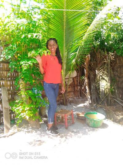 Juliana 39 ans Tamatave Madagascar