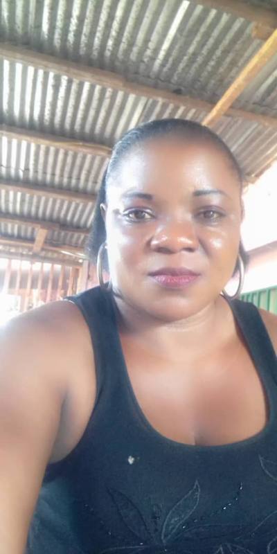 Marie madeleine 38 years Yaounde Cameroon