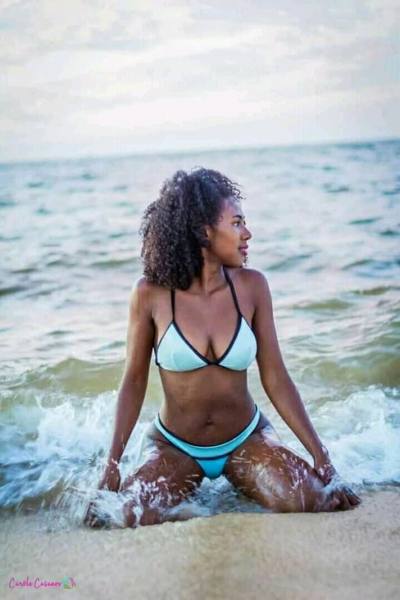 Aurélie  Site de rencontre femme black France rencontres célibataires 35 ans