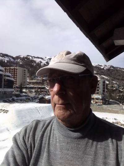 Jean 80 ans Le Perreux Sur Marne France