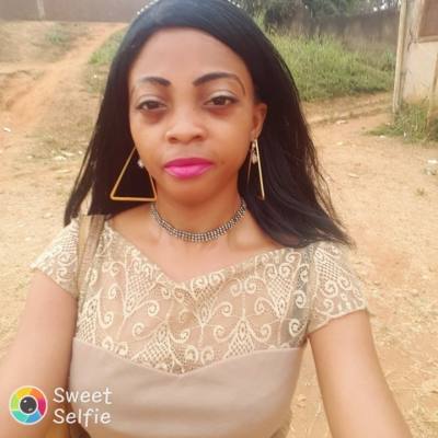 Ghislaine 35 ans Yaounde Cameroun