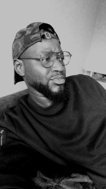 Bouba 33 ans St Denis  France
