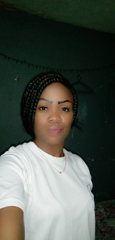 Debora 36 ans Littoral Cameroun