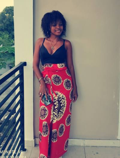 Naomi 28 Jahre Ambanja Madagaskar