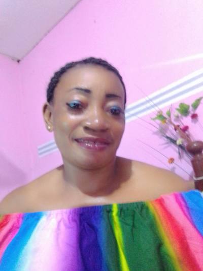 Rosalie 46 ans Yaoundé 4e Cameroun