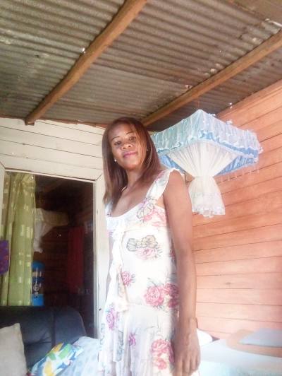 Sabine 48 Jahre Toamasina Madagaskar