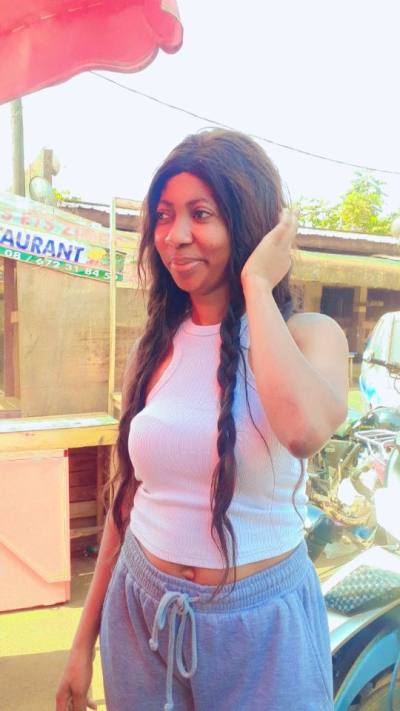 Diane 31 years Yaoundé Cameroon