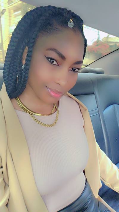 Nadia 28 ans Douala Cameroun