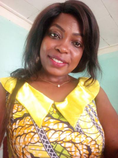 Arlette 38 Jahre Sud Kamerun