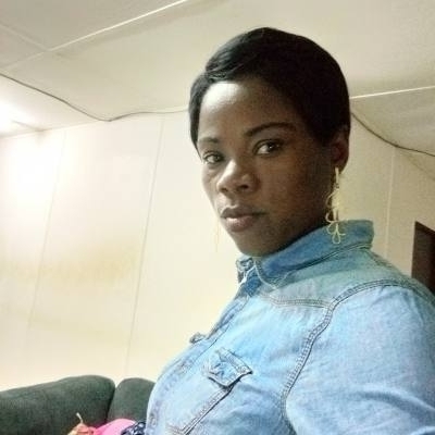 Manuela 41 Jahre Libreville Gabun