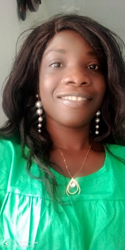 Mariette 34 ans Abidjan Côte d'Ivoire