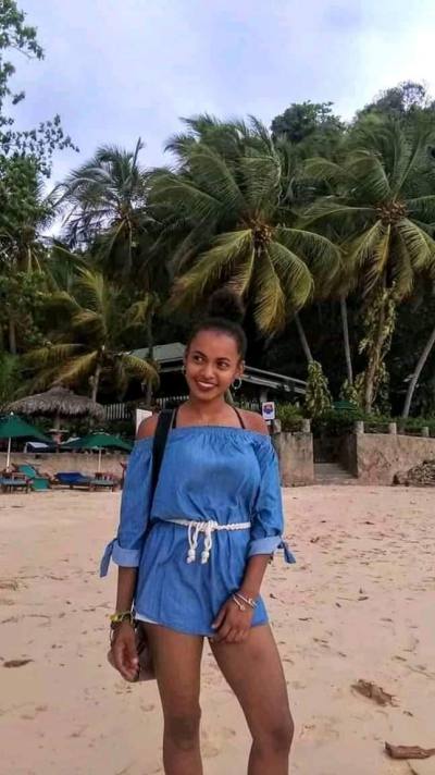 Stellah 24 Jahre Tananarive Madagaskar