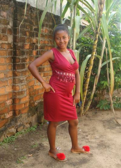 Amel 25 ans Sambava Madagascar