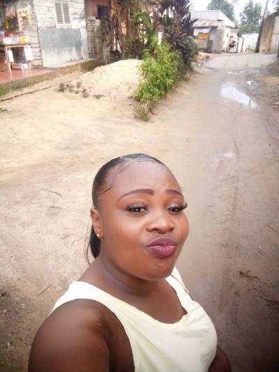 Sauriane 33 ans Douala Cameroun
