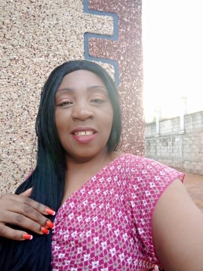 Francoise 60 ans 1208 France