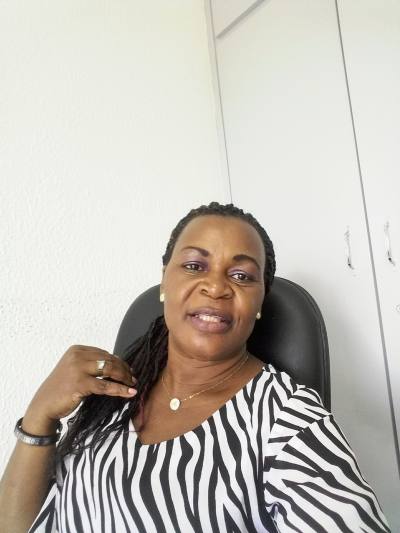 Jeannine 57 years Libreville Gabon