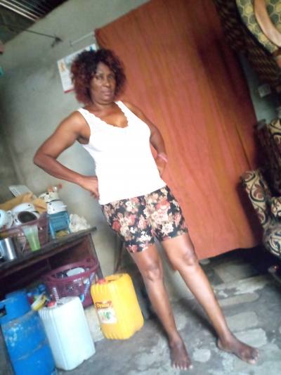 Anne marie 56 Jahre Douala 3eme Kamerun