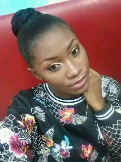 Elsa 28 Jahre Douala Kamerun
