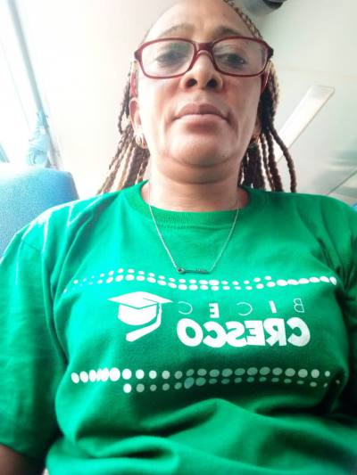Lisette 53 Jahre Yaoundé Kamerun