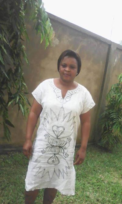 Gwenaelle 49 ans Yaoundé Cameroun