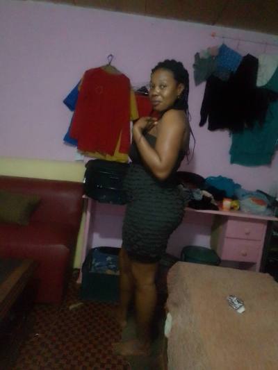 Marie anne 34 ans Yaoundé Cameroun