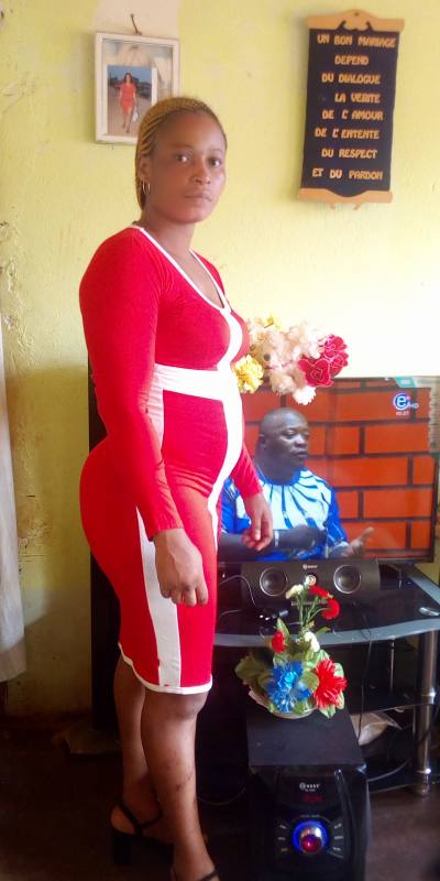 Emi 33 ans Douala Cameroun