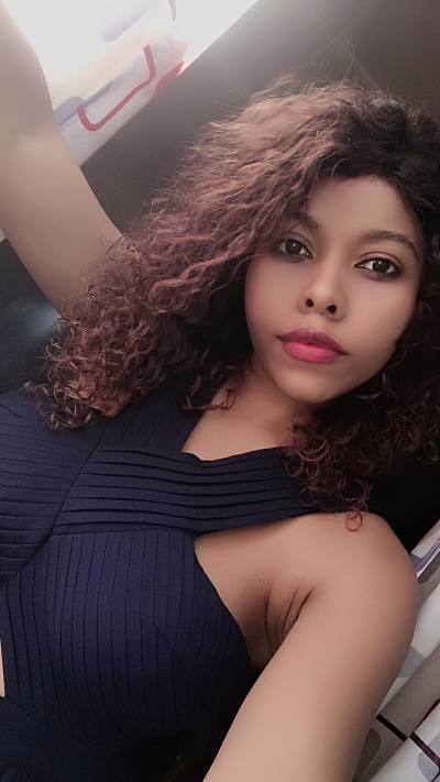 Jade 27 ans Majunga Madagascar