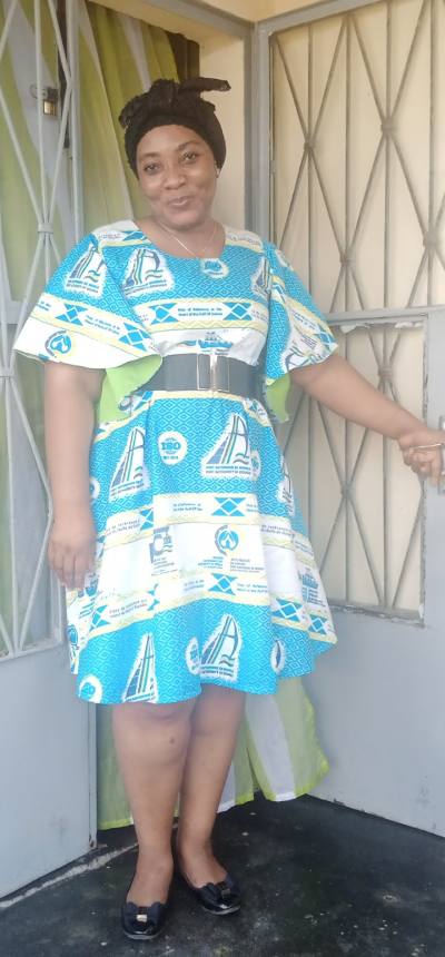 Carine 44 ans Douala  Cameroun