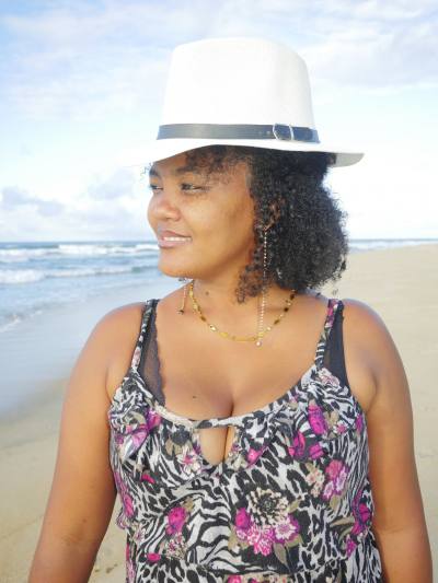 Lea Site de rencontre femme black Madagascar rencontres célibataires 24 ans