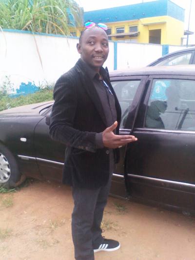 Eric 39 ans Sangmelima Cameroun