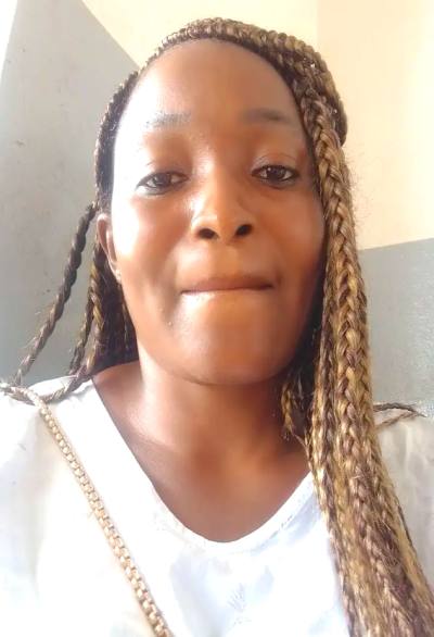 Alicia 36 ans Yaounde Cameroun