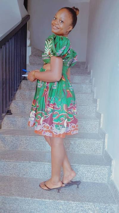 Elisabeth 23 ans Douala  Cameroun