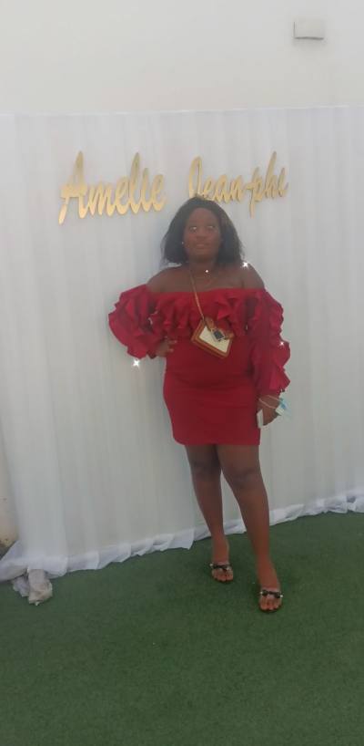 Fabiola 28 years Littoral Cameroon