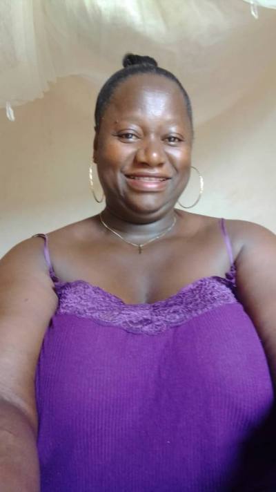Josiane 39 years Yaoundé Cameroon