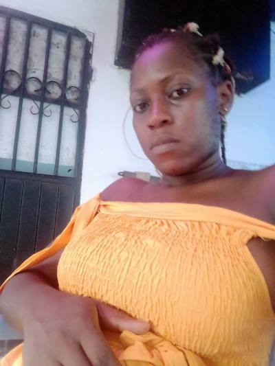 Lydie 29 years Littoral Cameroon