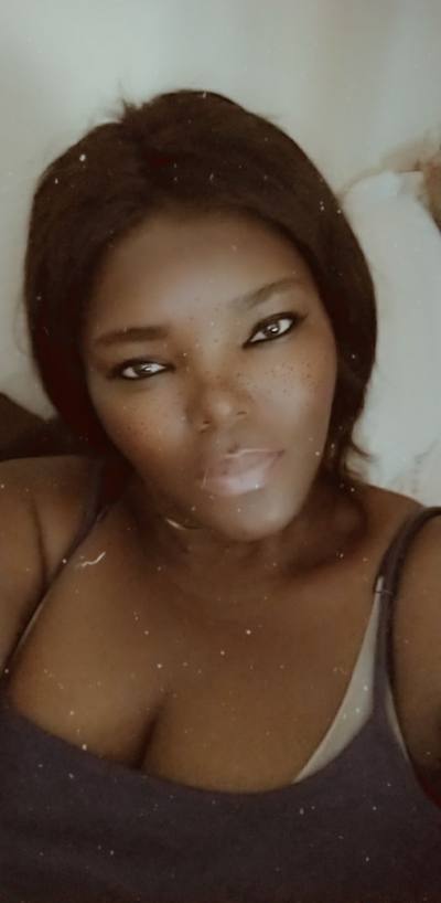 Evelyne 45 ans Douala Cameroun