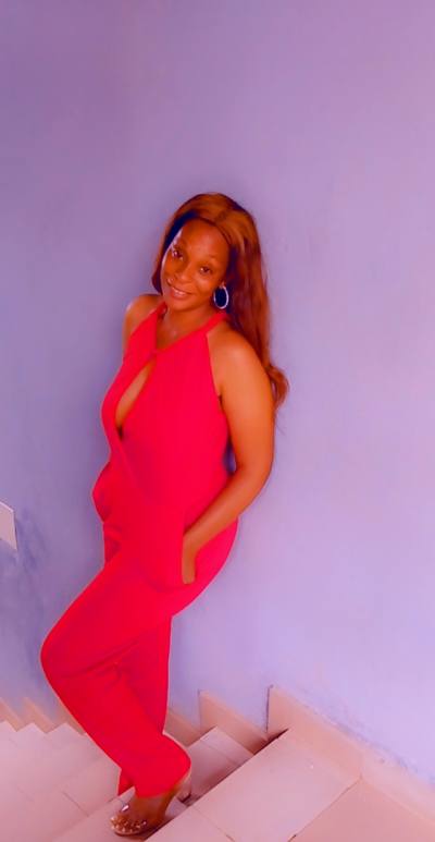 Nadia 33 ans Yaoundé Cameroun