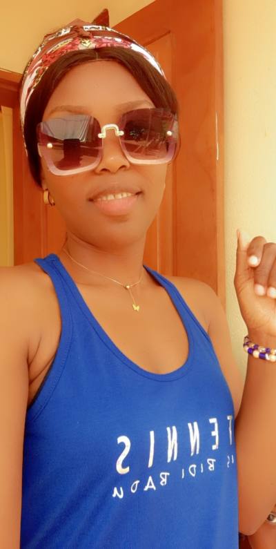 Nelly 38 ans Yaoundé  Cameroun