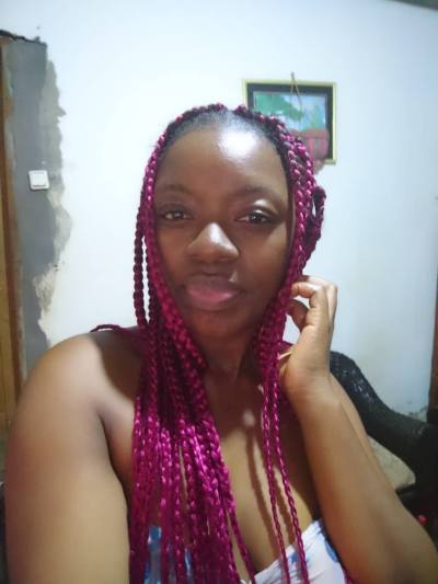 Calice 39 ans Yaoundé Cameroun