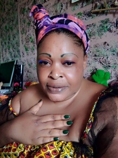 Genevieve 48 ans Centre Cameroun