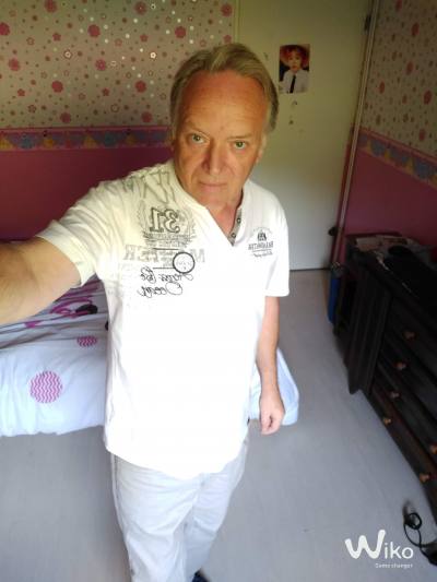 Frank 59 years Rieux France