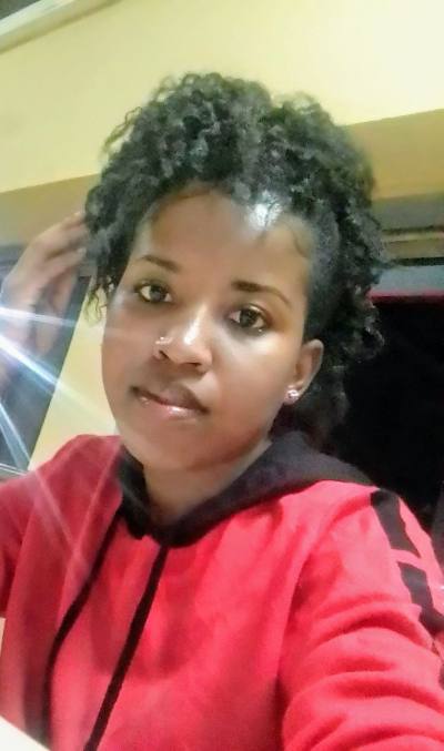Cynthia 23 ans Antsiranana Madagascar