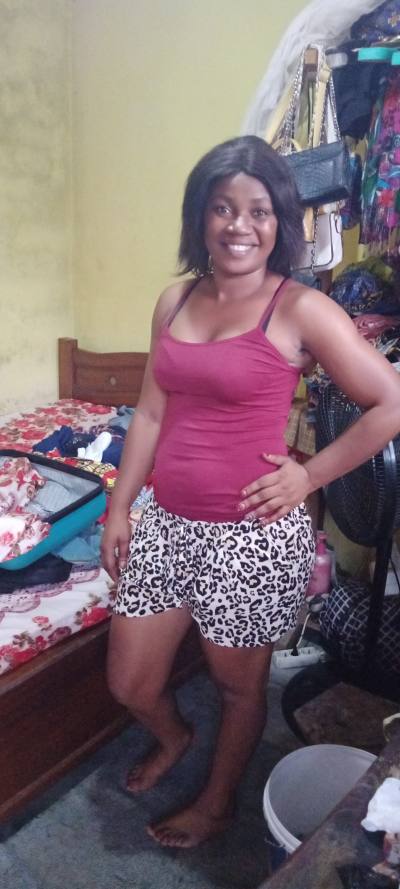 Marie Noel 35 ans Douala 3eme Cameroun