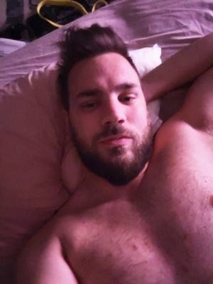 Quentin 33 ans St Etienne France