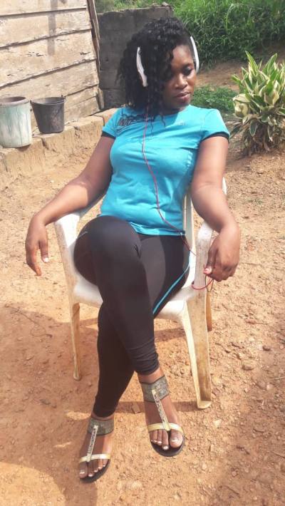 Nicole 38 years Mbalmayo Cameroon