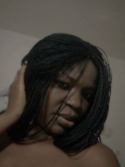 Esther 35 Jahre Yaoundé Kamerun