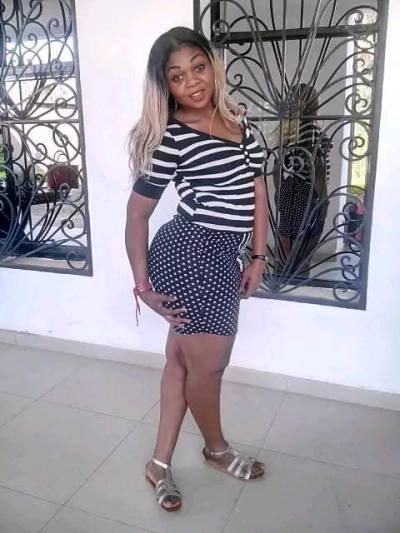 Aurelie 30 ans Betis Cameroun