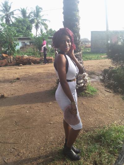 Prisca 21 ans Dschang Cameroun