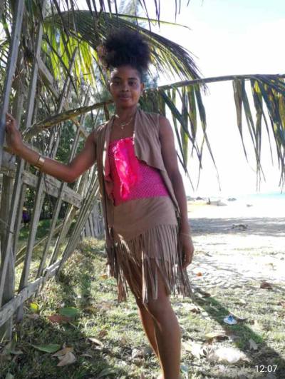 Blandine 29 ans Tamatave Madagascar