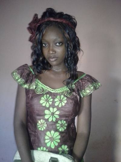 Rencontre Femme Burkina Faso Sadiah 26ans, 160cm et 55kg - BlackAndBeauties